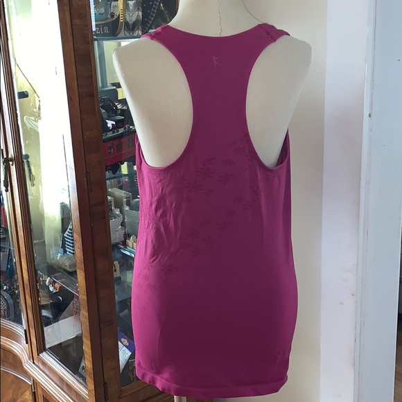 Danskin now active wear razor style tank top - Picture 2 of 3